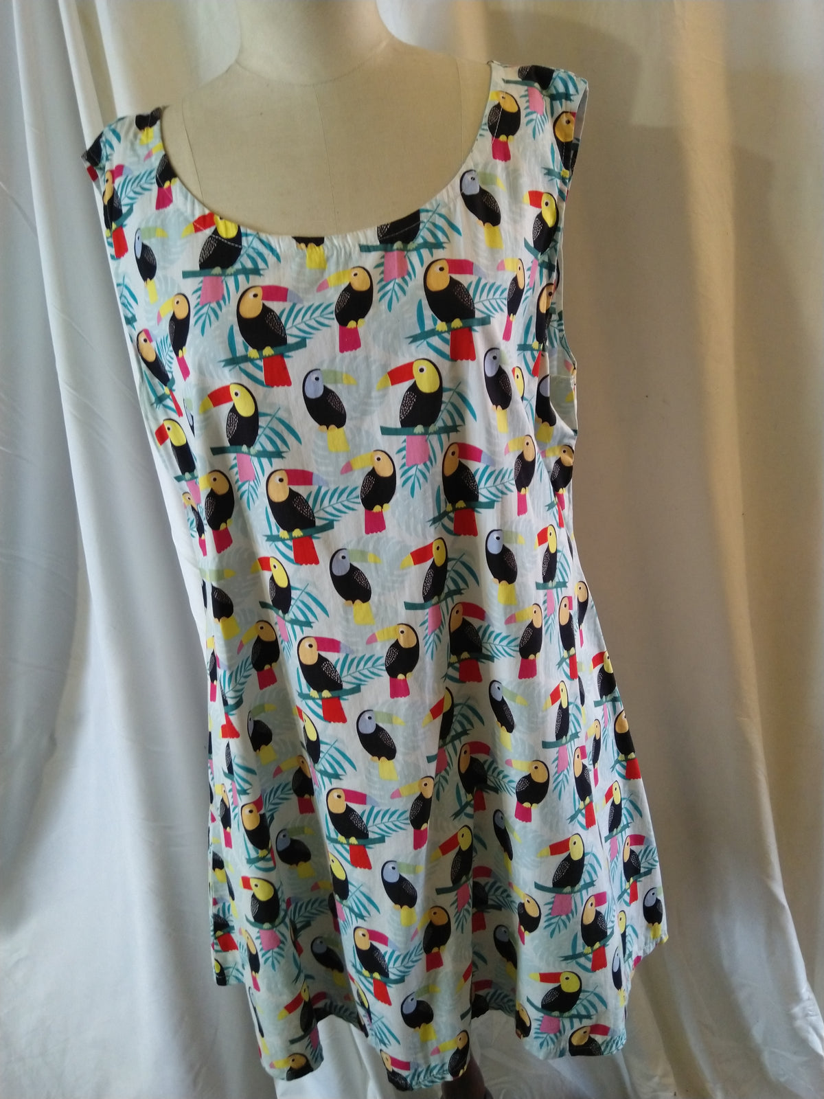 Toucan Dress, sz 10