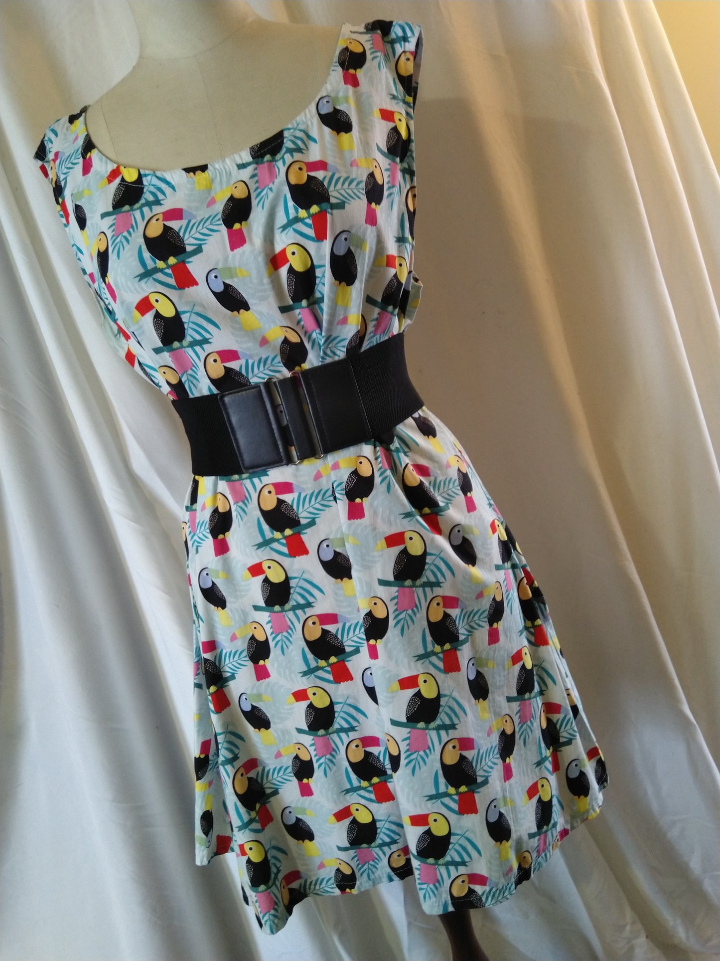 Toucan Dress, sz 10